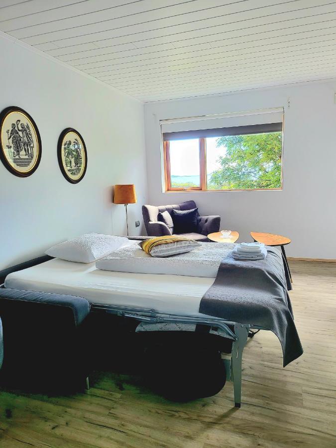 Hotel Flokalundur Brjanslaekur Esterno foto